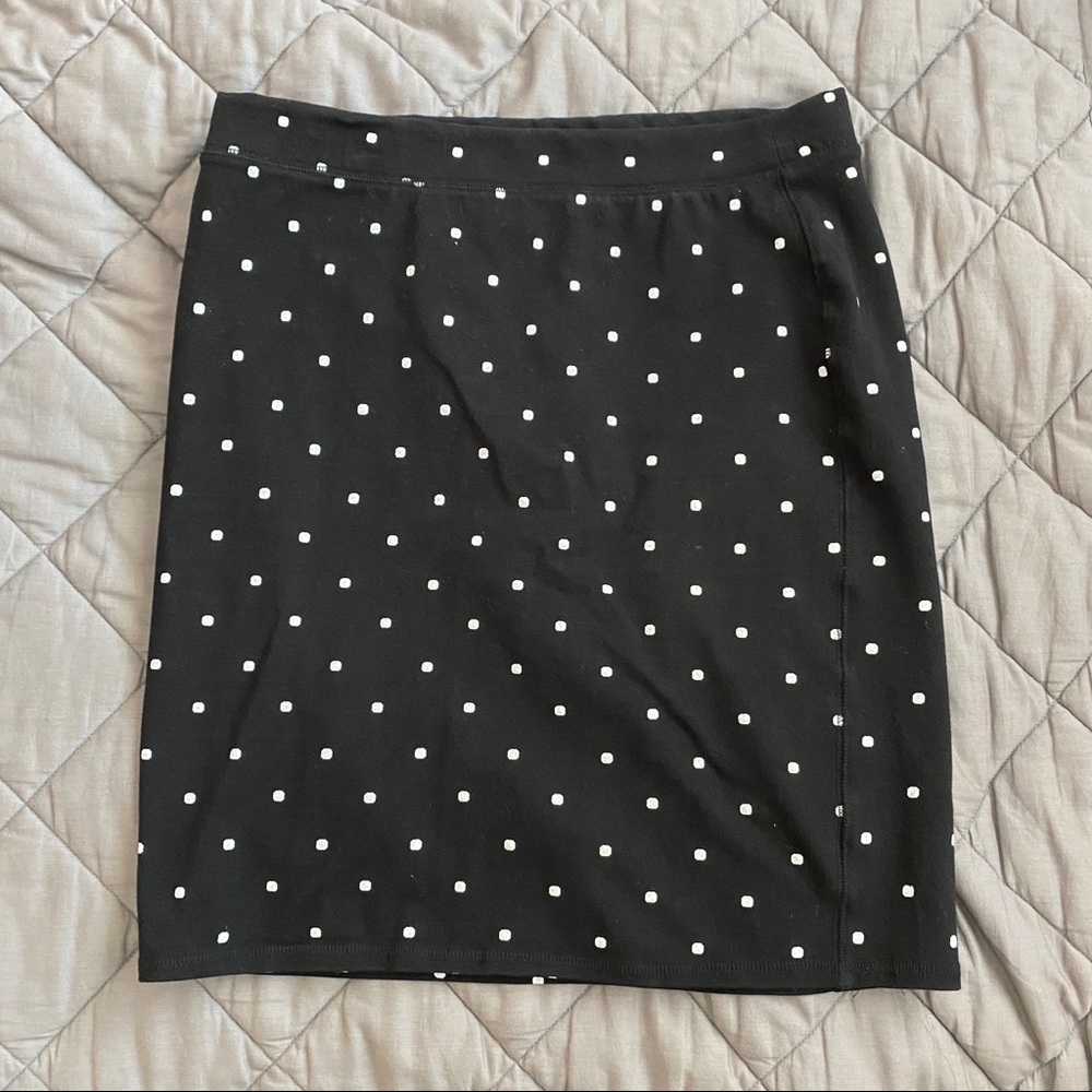 🌻NWOT Polka Dot Pencil Skirt